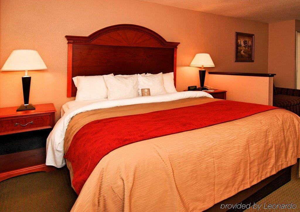 Comfort Inn & Suites South Hill I-85 Экстерьер фото