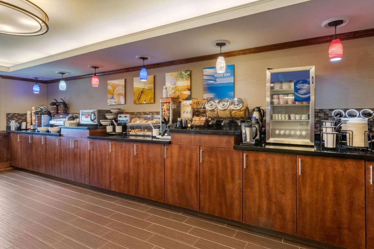 Comfort Inn & Suites South Hill I-85 Экстерьер фото